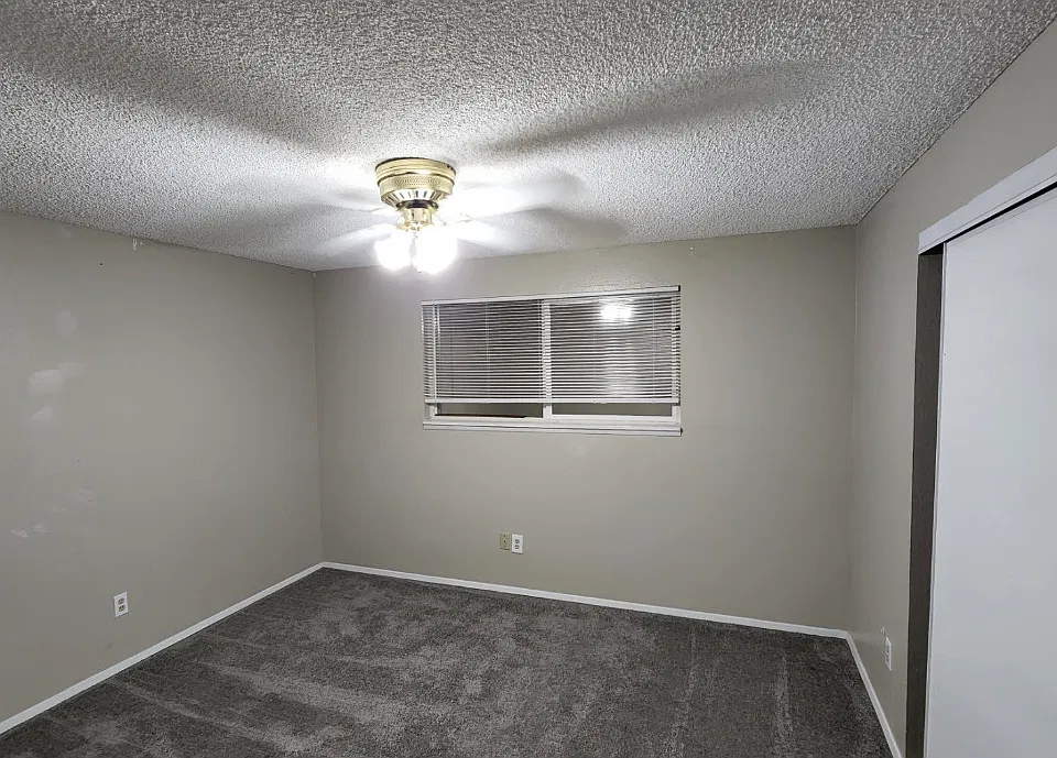 13910 SE Redwood Ave #4
