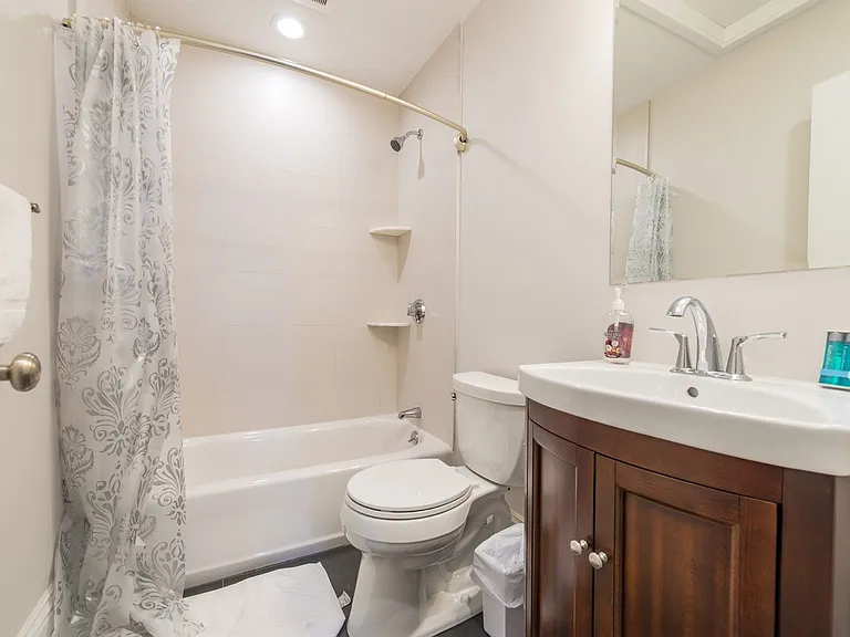 2044 Beacon St #1F — Photo 8