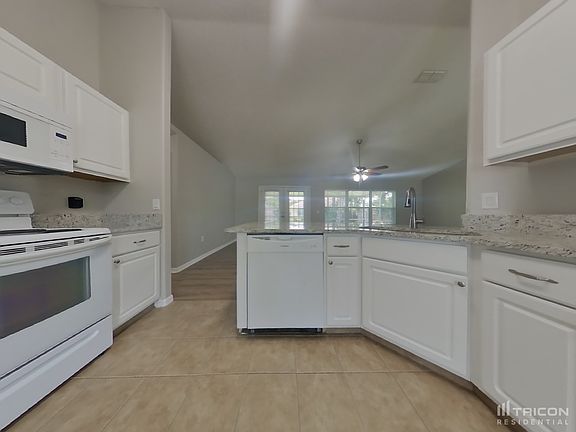 5th image of 23 Westglen Ln