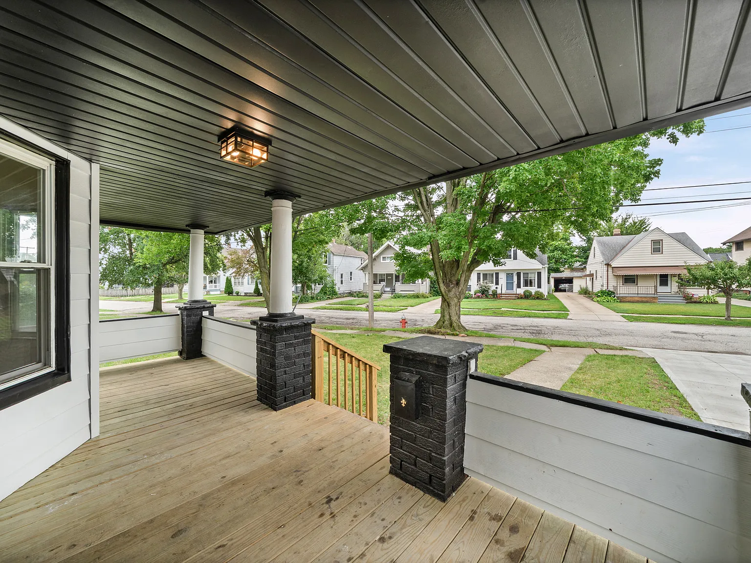 4 bed, 1464 sqft, $2,300 — Photo 4