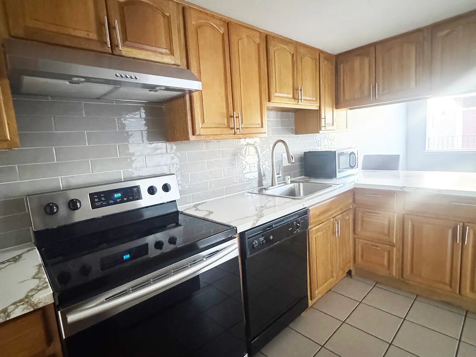Walnut Manor — Photo 4