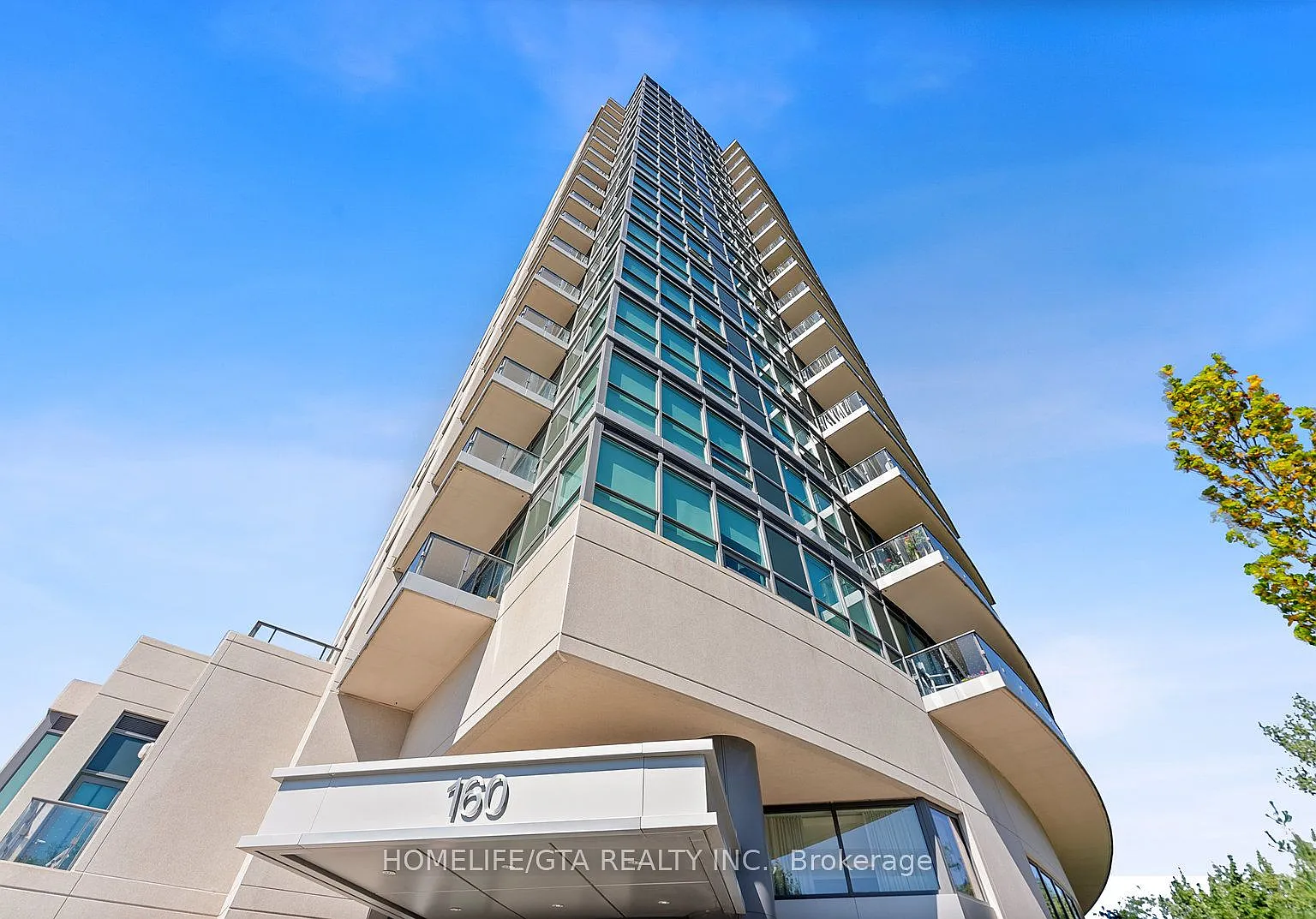Scenic On Eglinton — Photo 1