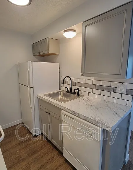 2815 E 27th Ave #1 — Photo 3