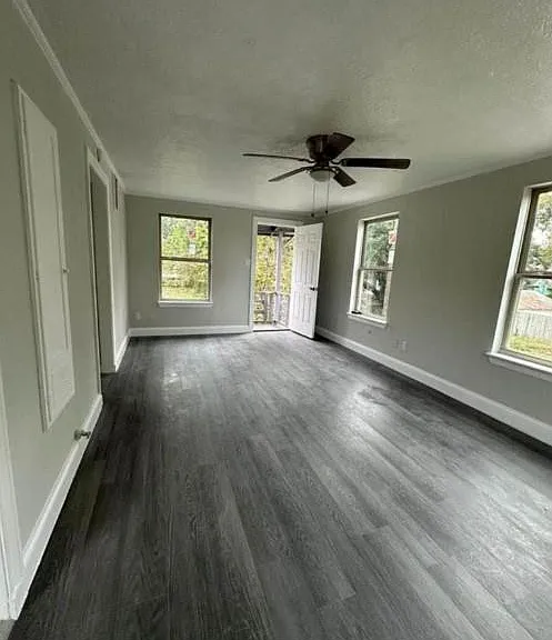 702 Rosedale St #A-B — Photo 3