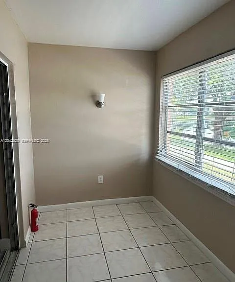 251 NE 187th St #809 — Photo 5