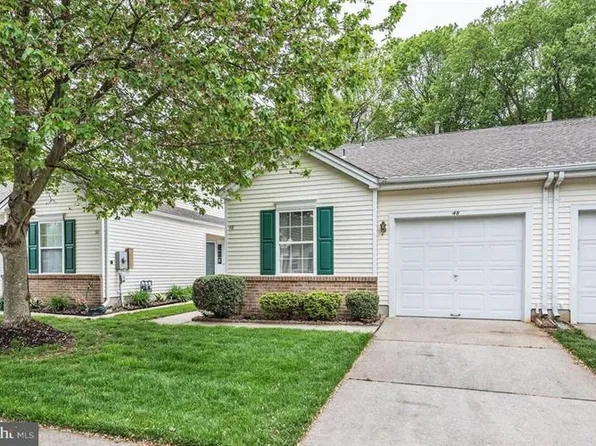 48 Peppergrass Dr, Mount Laurel, NJ 08054