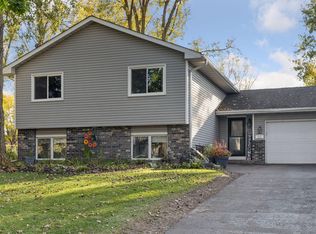 512 84th Ln NW, Coon Rapids, MN 55433