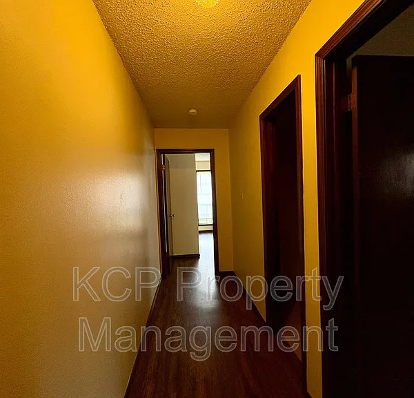 4802 S South Cir #U — Photo 12