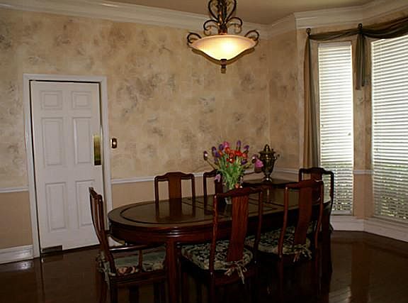 3rd image of 2908 Chalfont Ln