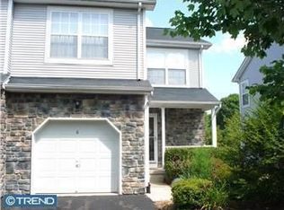 6 Village Ct, Lawrenceville, NJ 08648