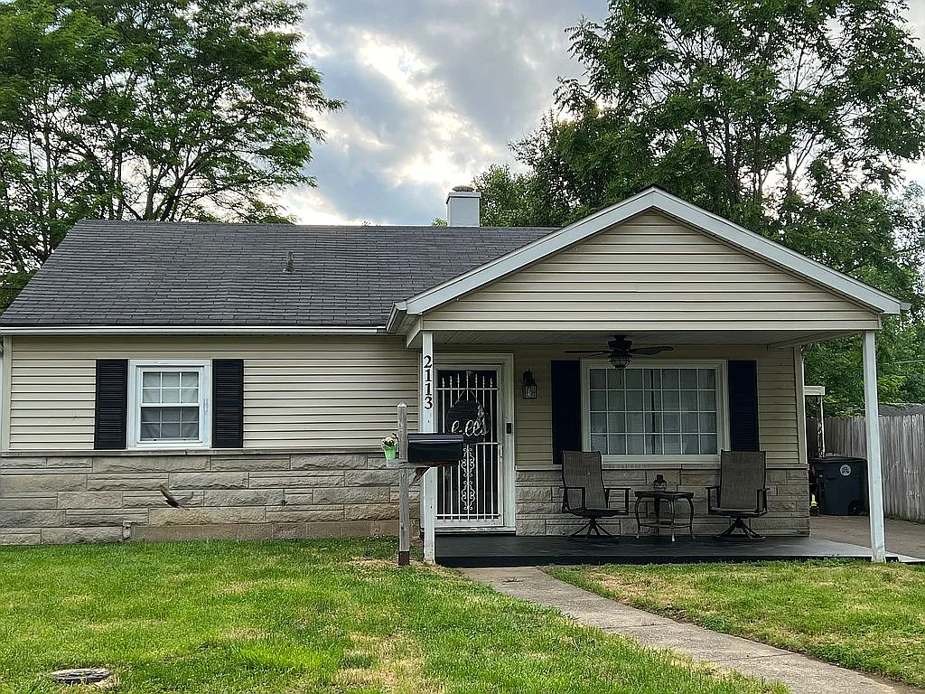 2113 Herbert Ave photo 1