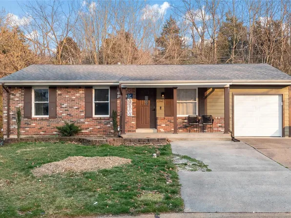 2342 Gloucester Rd, High Ridge, MO 63049