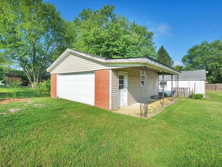 453 Flatlick Rd — Photo 28