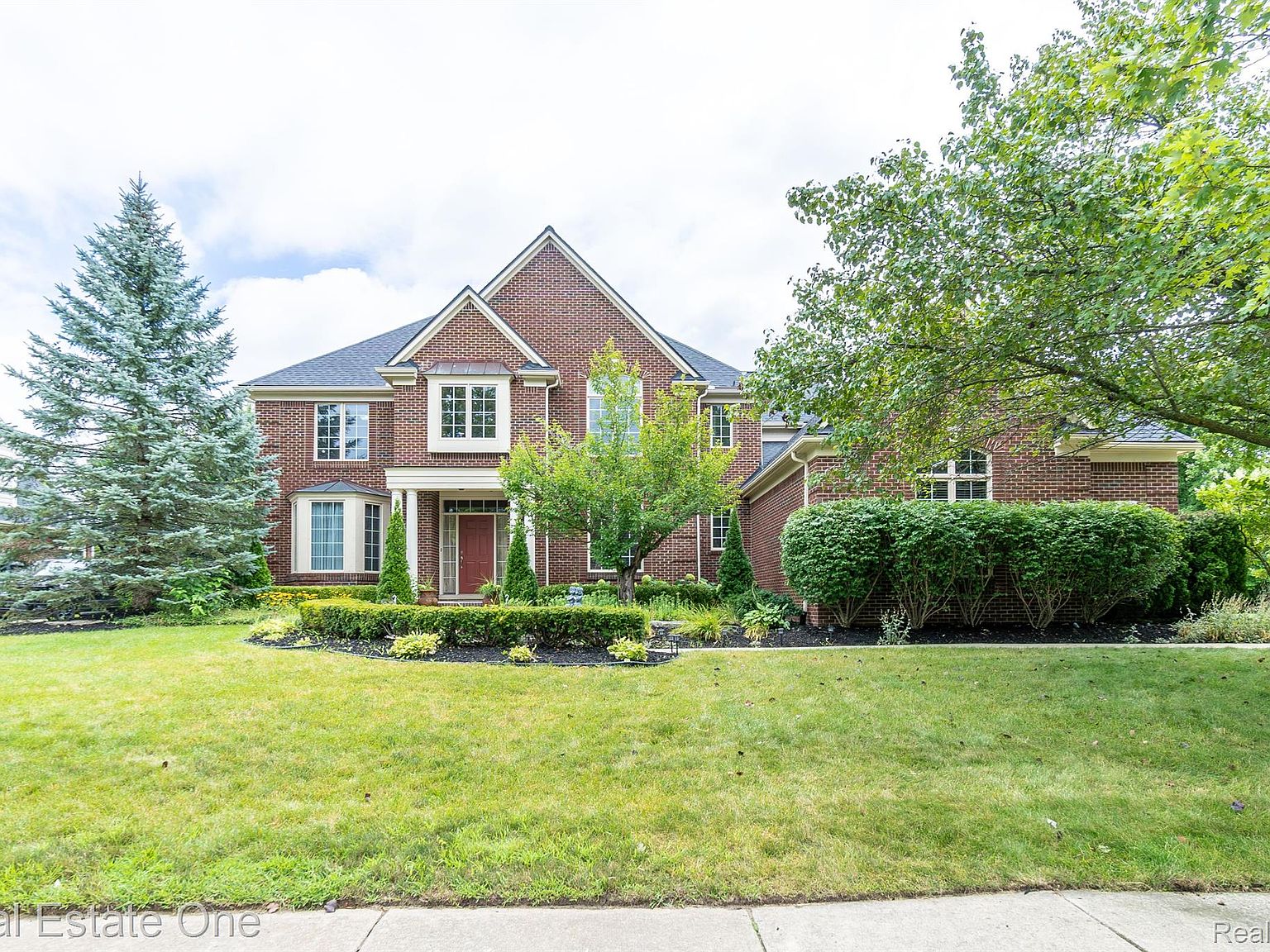 18090 Peninsula Way, Northville, MI 48168 | Zillow