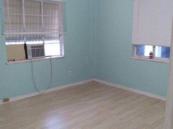 BACK BEDROOM