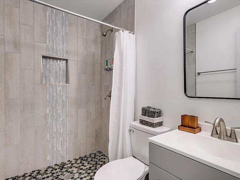 2412 Pebblebrook Trl — Photo 20