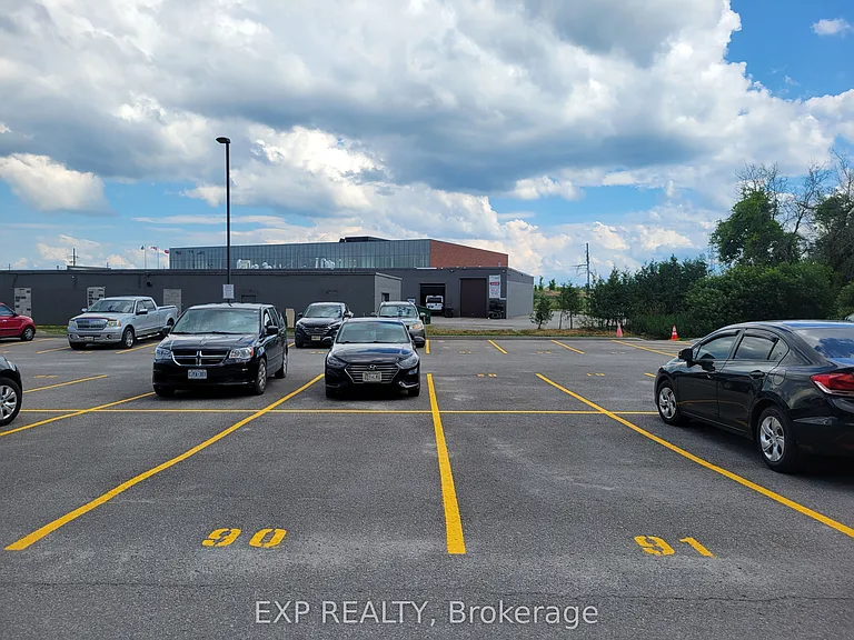 75 Barrie Rd #106 — Photo 6