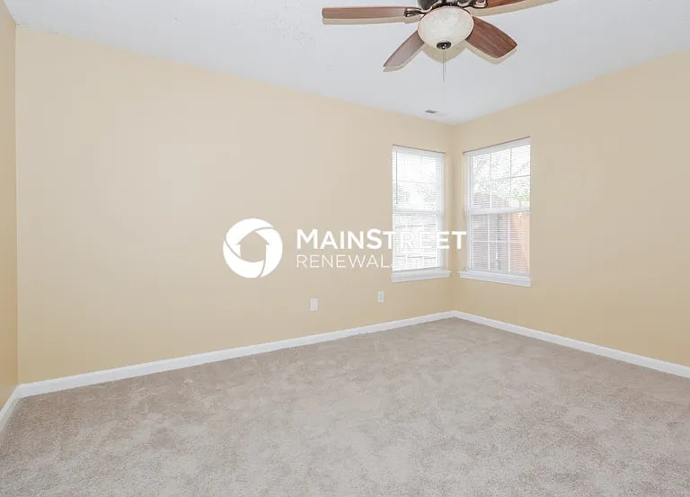 5620 Sweet River Dr — Photo 10
