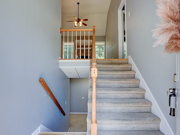 2nd image of 1492 Cedar Springs Cir