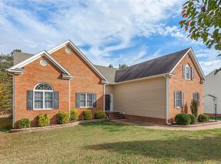 16618 Otterdale Pointe Dr, Moseley, VA 23120