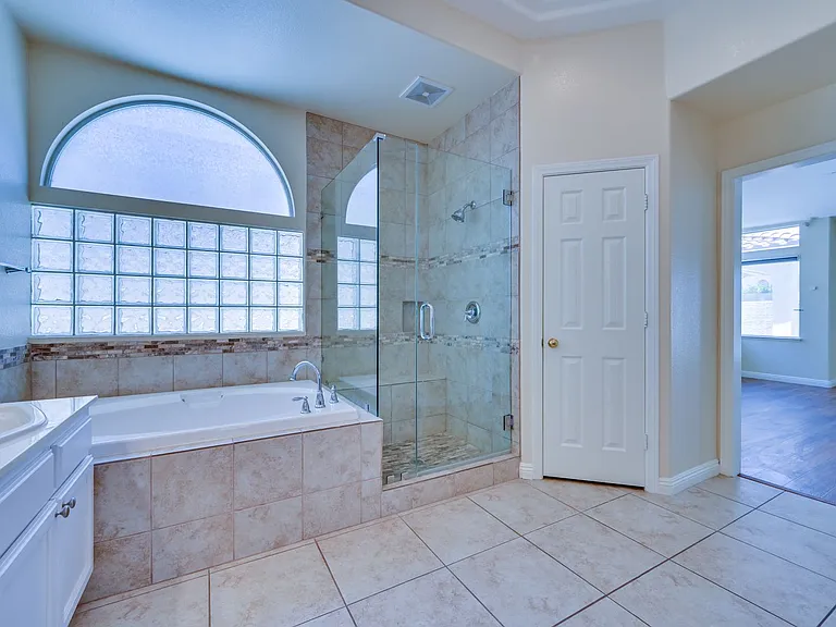 968 E Robindale Rd — Photo 18