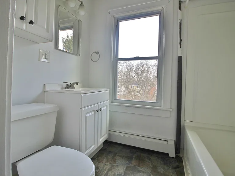 10 Conway Pl — Photo 3