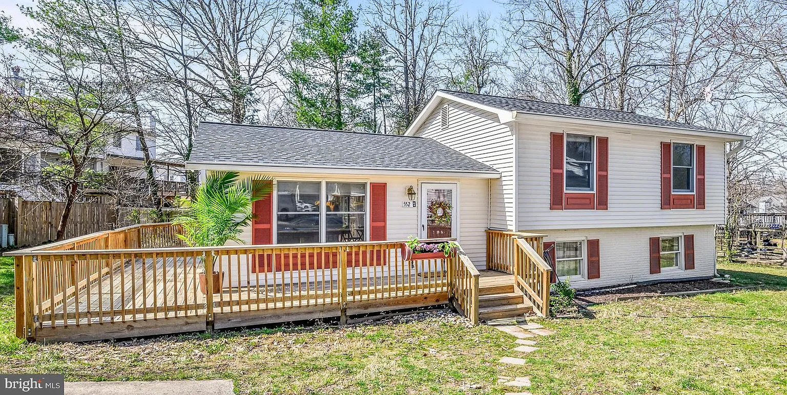 552 Rockbridge Dr SE photo 1