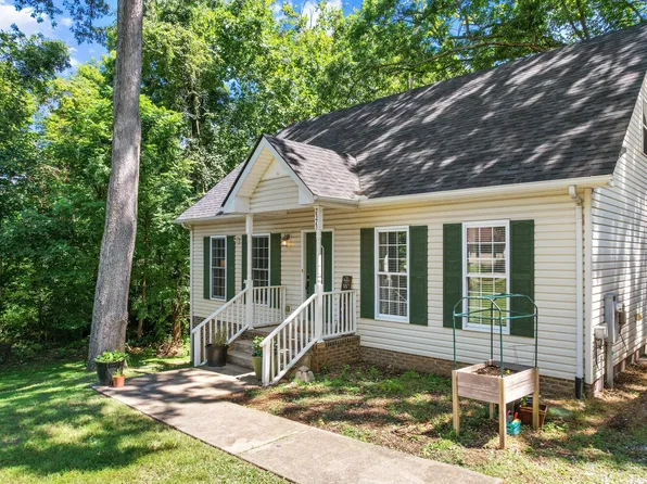 2373 Old Greenbrier Pike, Greenbrier, TN 37073