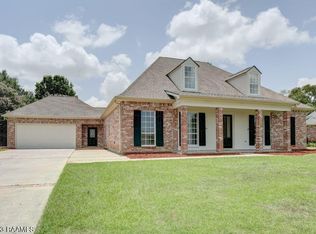 103 Prestwick Ct, Broussard, LA 70518