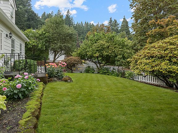 4th image of 1606 S Carey Ln