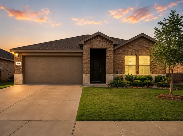 806 Peighton Ct, Cleburne, TX 76033