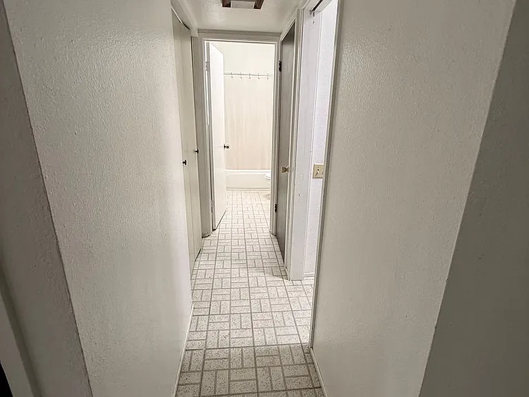 628 Isla Pl — Photo 6