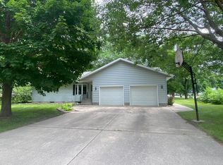 2509 6th St SW, Willmar, MN 56201