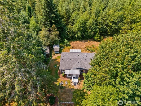 960 E Dawn Drive, Allyn, WA 98524