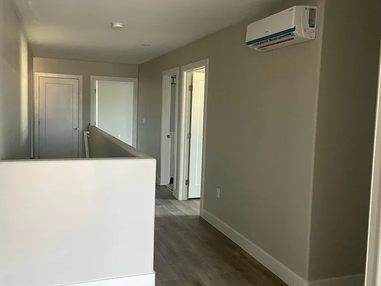 2125 Saint Cyr Ave SE #A — Photo 2