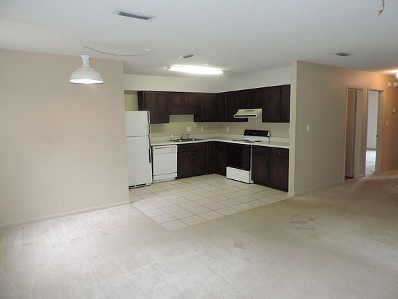 3rd image of 537 Sandalwood Ct #537