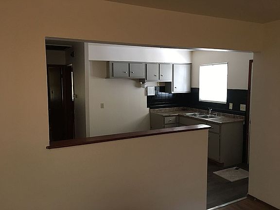 5th image of 5535 Janet Ave