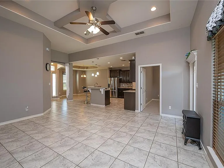 7205 Lake Placid Dr — Photo 9