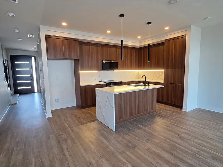 1116 Emilia Ave — Photo 7