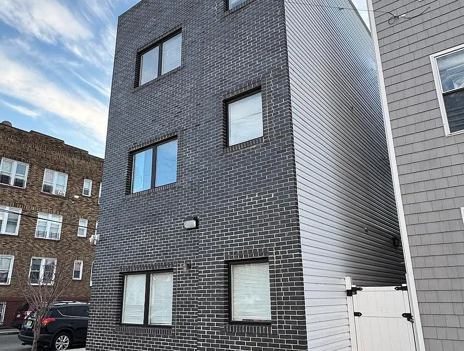 36 Auburn St