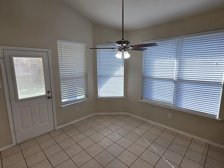 1 Sable Creek Blvd — Photo 6