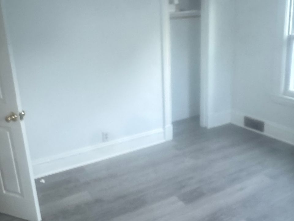 1st image of 34 Montcalm St