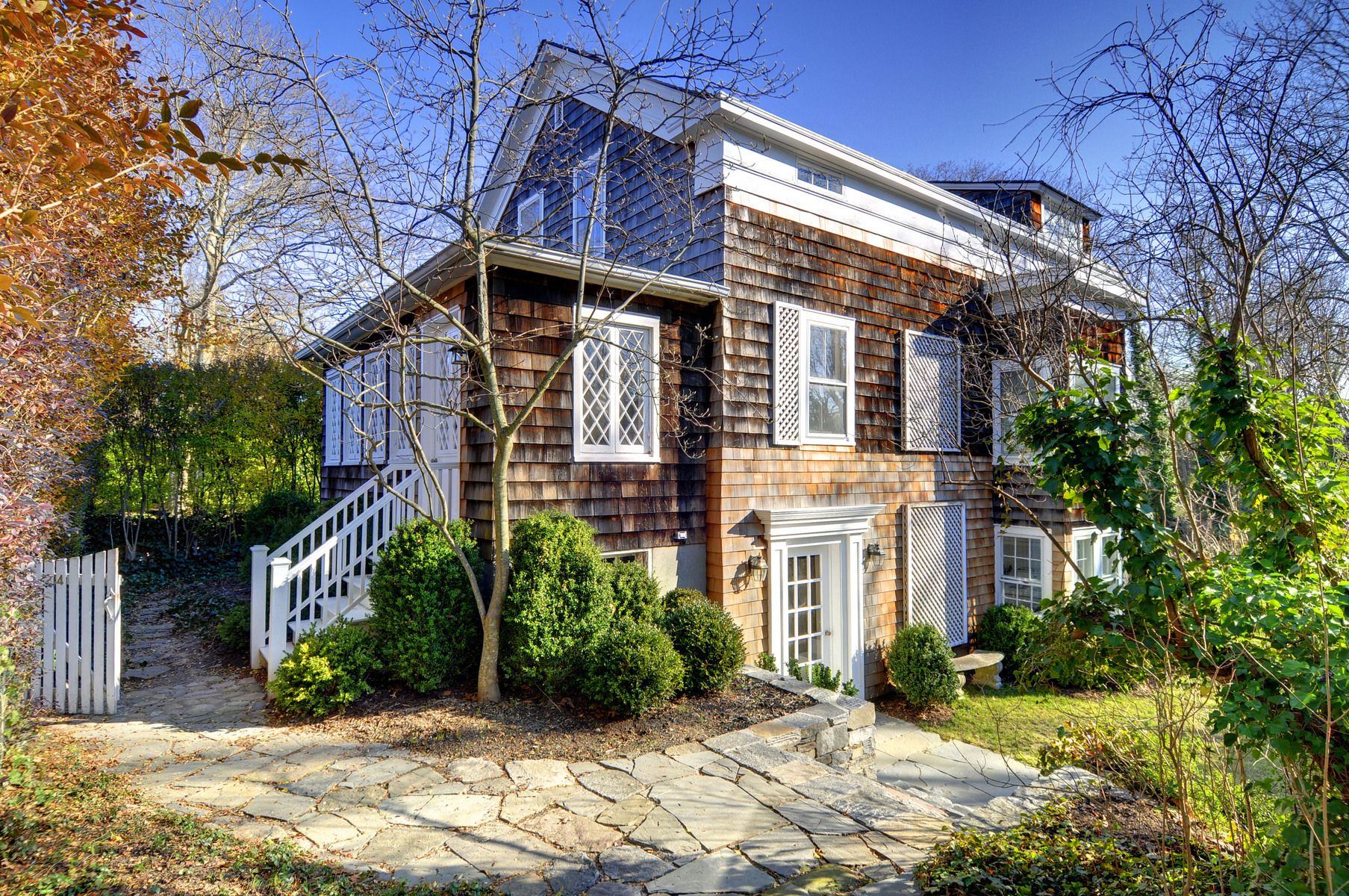 24 High St, Sag Harbor, NY 11963 Out East