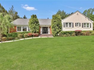 29 Eastview Dr, Valhalla, NY 10595