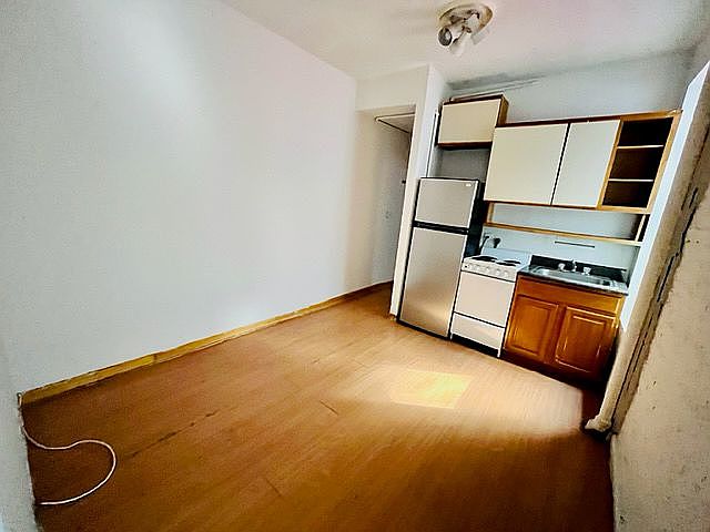 1st image of 1133 1st Ave #1