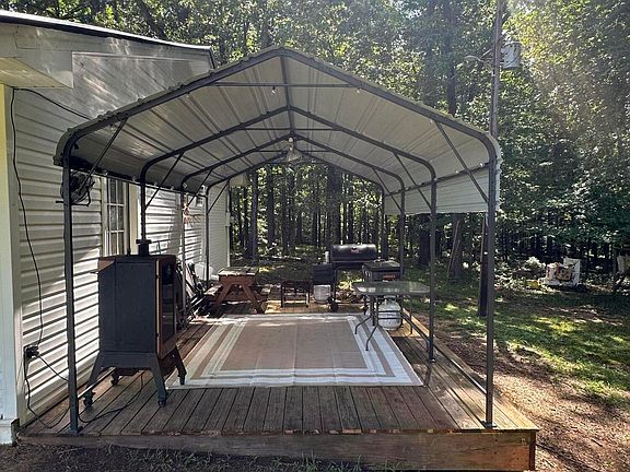 5th image of 160 Savannah Lake Rd