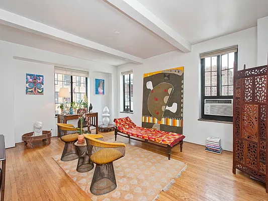 Sold by Sotheby's International Realty | media 29