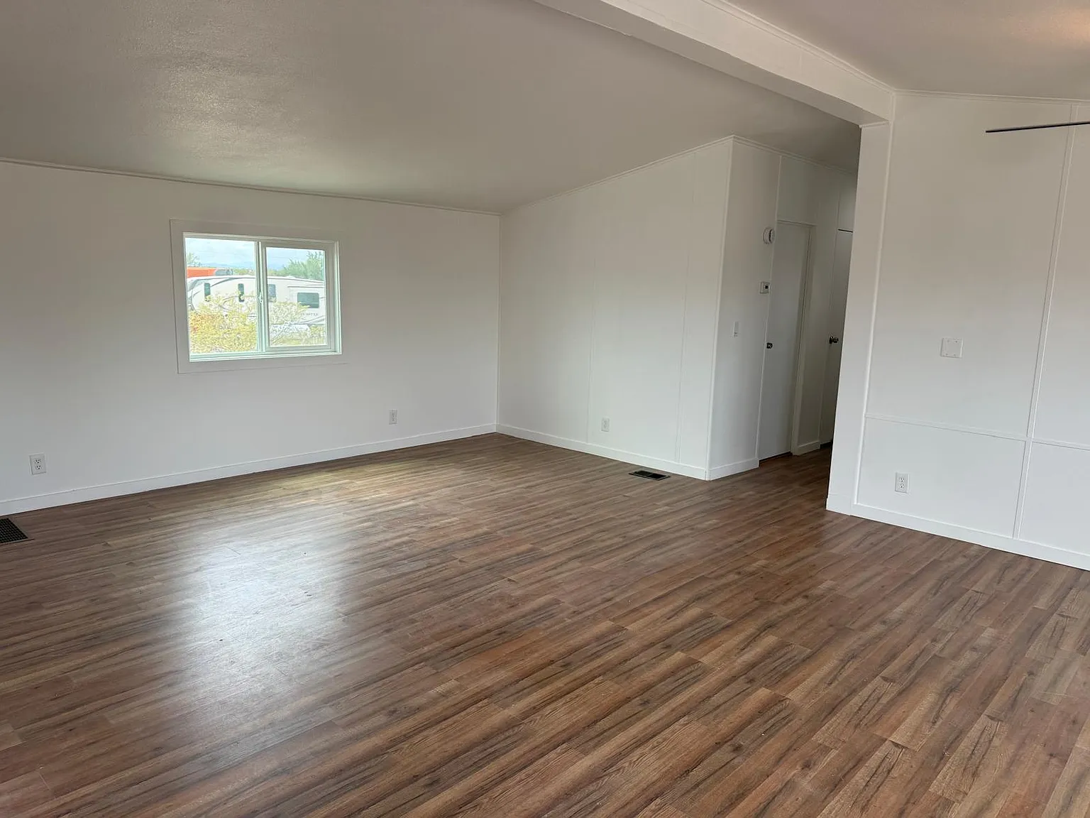 4 bed, 1500 sqft, $1,650 — Photo 3