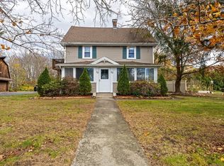 70 Fuller St, Ludlow, MA 01056