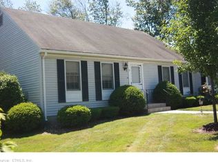 5 Ambleside Ct, Suffield, CT 06078